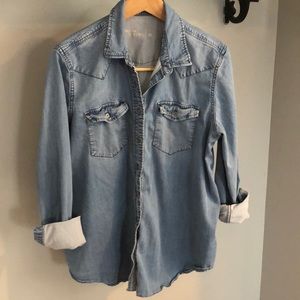 Gap Maternity denim button up shirt
